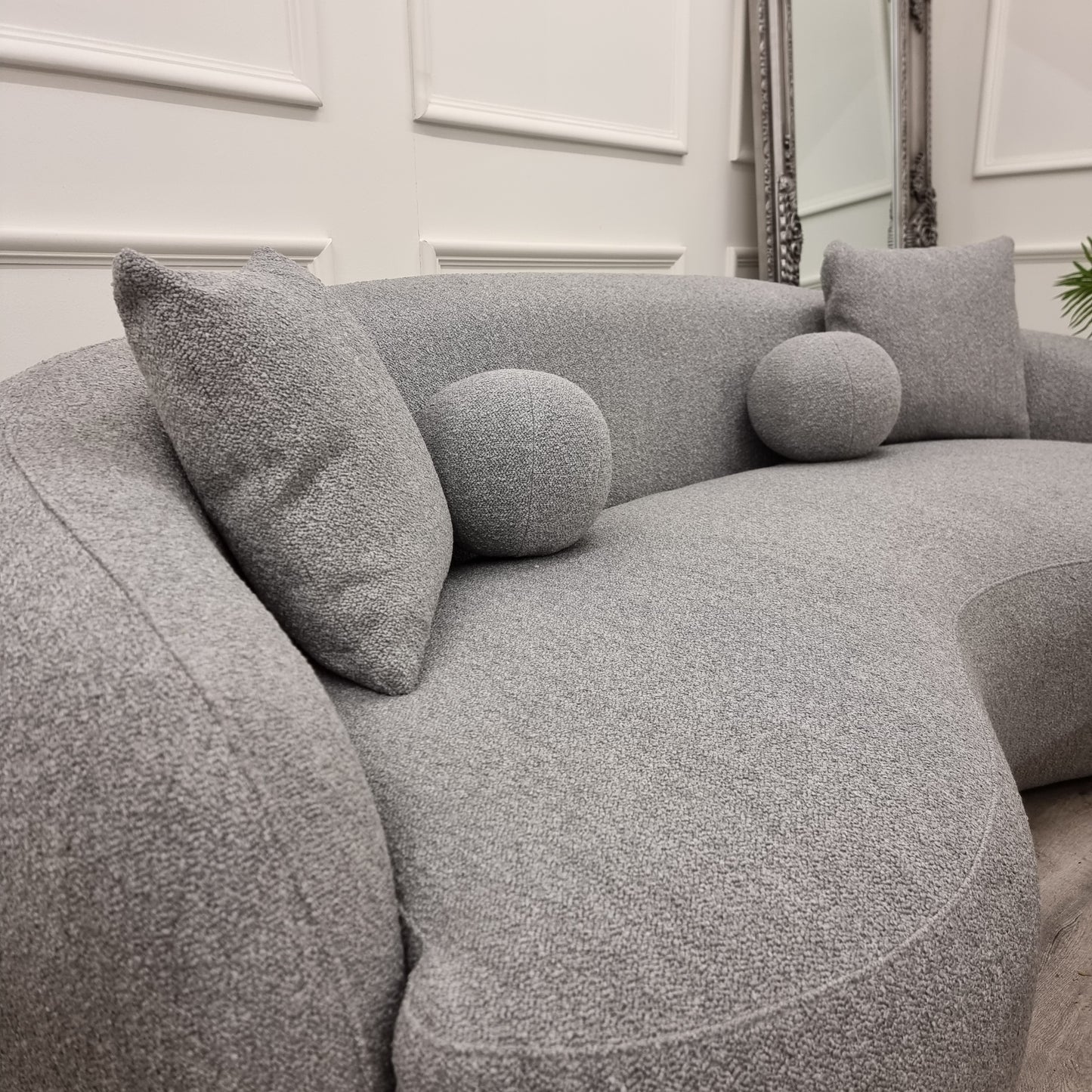 The Wave Boucle Sofa - GREY