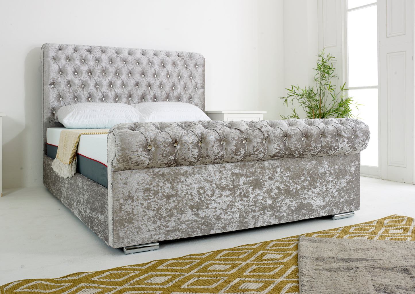 Sleigh Bed